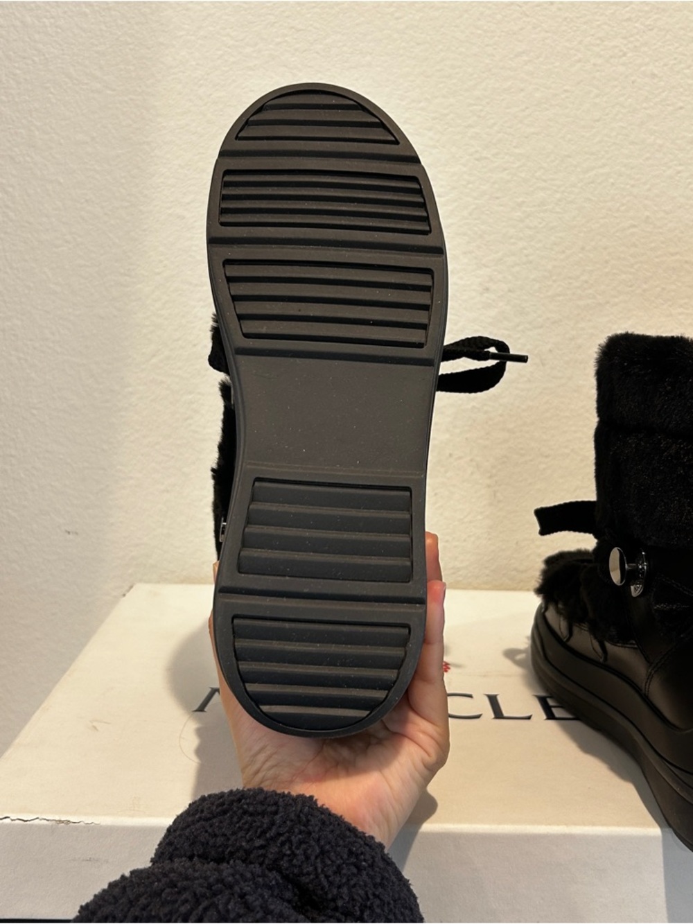 NIB Moncler Women Insolux Faux Fur Trim Snow Boot Black, Size 36.5, Retail $750 - Picture 6 of 9